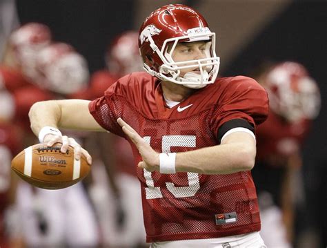 Former Arkansas quarterback Ryan Mallett dies at 35 in an apparent drowning